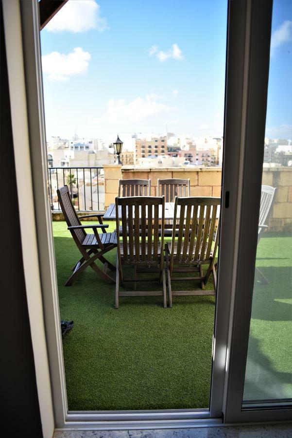Red Malta - The Bijou Penthouse Apartment St. Paul's Bay Exterior photo